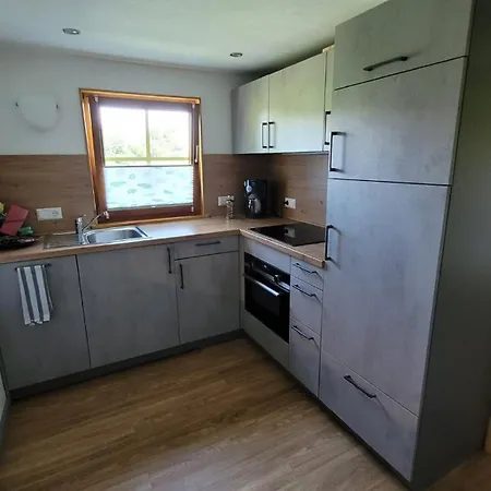 Bienenhaus * Dornhan